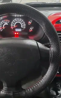 کوییک R مشکی قرمز ۱۳۹۹
