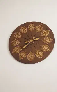 ساعت دیواری