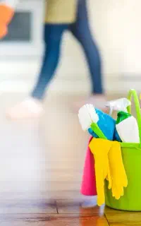 استخدام خدماتی خانم
