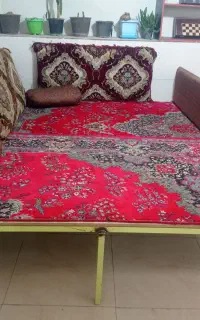 تخت سنتی کامل وقلیان همگی عالی