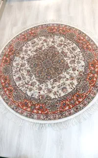فرش ماشینی گرد 1/۵×۱/۵نو ۱۲۰۰ شانه