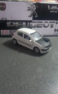 ماکت ۲۰۶ فلزی