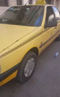 تاکسی روا سال بسیار تمیز با امتیاز سرویس مدرسه