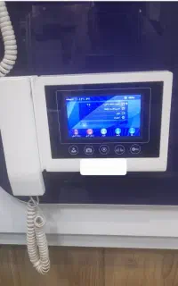 خدمات برق و آیفون تصویری
