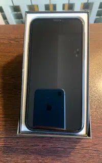 IPhone 11 Pro 64gb ایفون ۱۱ پرو ۶۴ گیگ