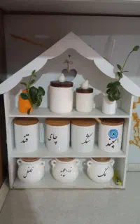 استند کلبه ای سفید