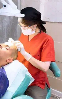 آموزش تخصصی کاشت مو و ابرو توسط مدرس باسابقه