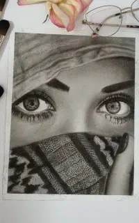نقاشی چهره سیاهقلم
