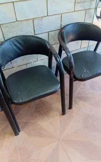 ۴عدد صندلی  سالم