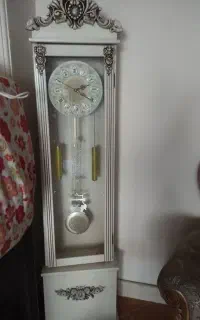 ساعت ایستاده تمیز