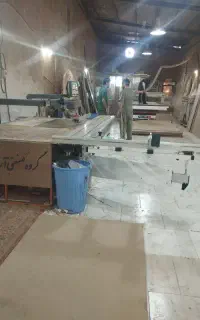 دوهمکار ساده یا نیمه حرفه ای در کارگاه خدماتی