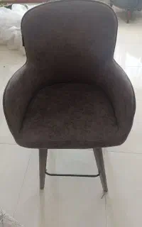 فروش ۴ عدد صندلی باکیفیت شیک