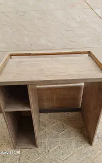 میز چوبی
