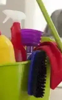 نظافت منزل پله‌ها و ادار ات شرکت حسنی