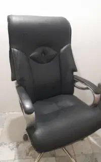 صندلی اداری توضیحات خوانده شود