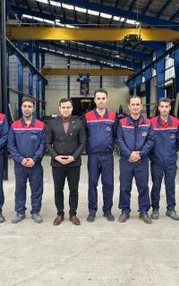 انبار دار و کمک انبار دار