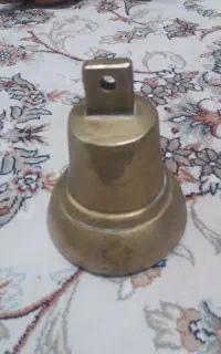 زنگ برنجی با وزن یک کیلو