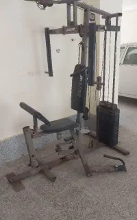دستگاه ورزشی و موتور شارژی