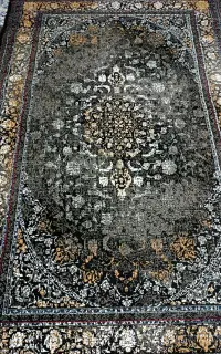 یک عدد فرش ۶متری نو