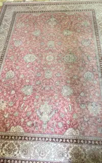 فرش ابریشم صورتی ۹ متری