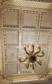 گچبری وآیینه کاری هنرنمای اصفهان