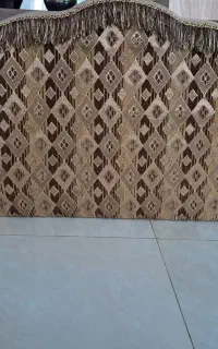 4 عدد پشتی مخطه