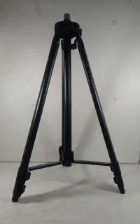 سه پایه تراز لیزری و پایه دوربین پی ام PM