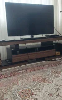 زیر تلویزیون سه تیکه