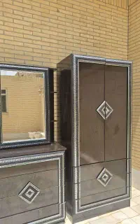 کمد لباس و میز توالت