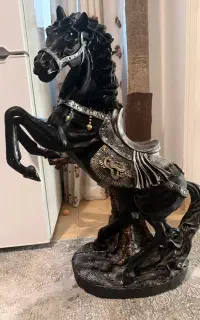 مجسمه اسب پلی استر