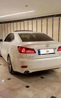لکسوس is 300