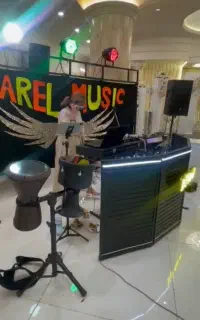 دیجی فارل(موسیقی زنده و دی جی)