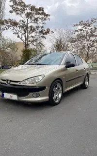 ۲۰۶ v8 اسپورت عروسک