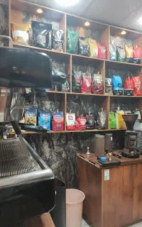 نیازمند باریستای خانم،دو شیفت و تک شیفت