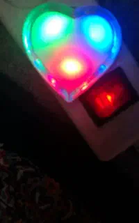 چراغ خواب  قلبی سه رنگ