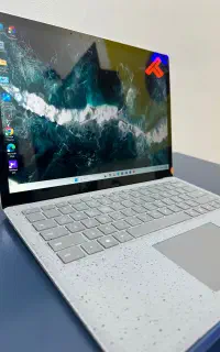 سرفیس لپ تاپ