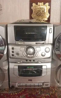 ضبط صوت سی دی قدیمی اپرا