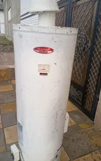 آبگرم کن گازی برقی