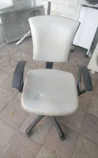صندلی چرخدار جک دار