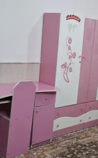 کمد بچه با میز تحریر