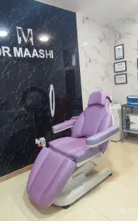 کلینیک زیبایی دکتر معاشی