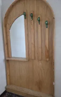 جالباسی آیینه دار چوب گردو . رخت آویز