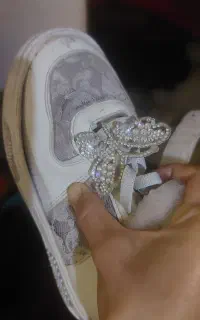لباس وکفش