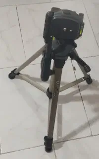 سه پایه دوربین درحدنو