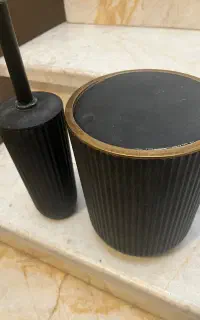 سطل و فرچه
