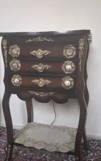 میز تلفن کاملا نو