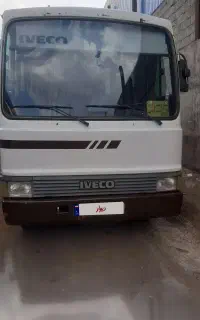 مینی بوس ایویکو مدل ۷۶ بدون رنگ خاص