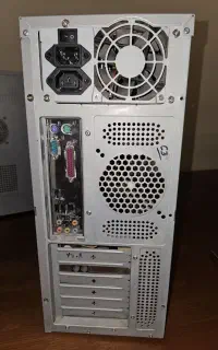 کیس و کیبورد کامپیوتر