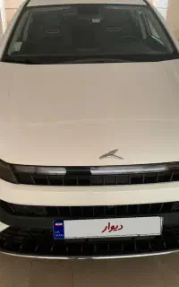 کی ام سی J7