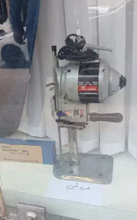 قیچی برقی خیاطی